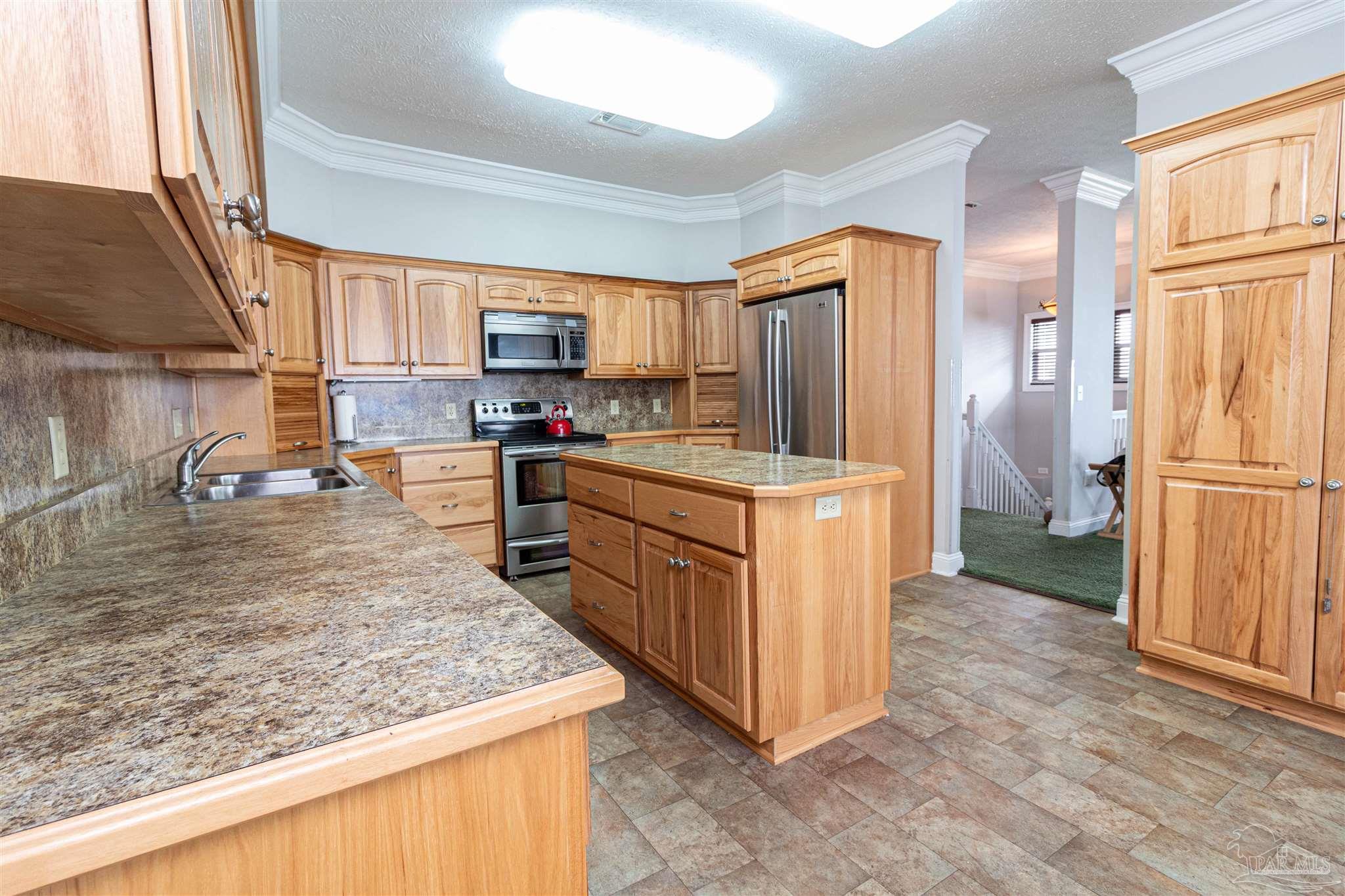 Pensacola, Florida, 32507, United States, 3 Bedrooms Bedrooms, ,2 BathroomsBathrooms,Residential,For Sale,1778052