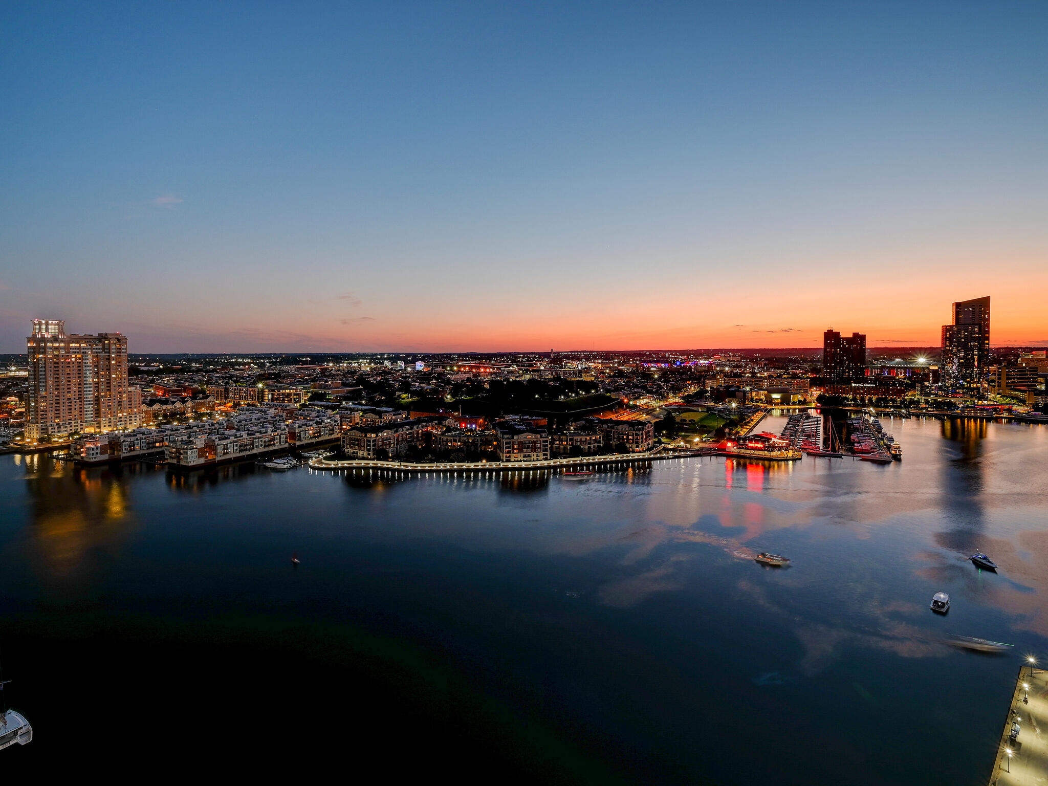  Four Seasons Private Residences - 物件實景