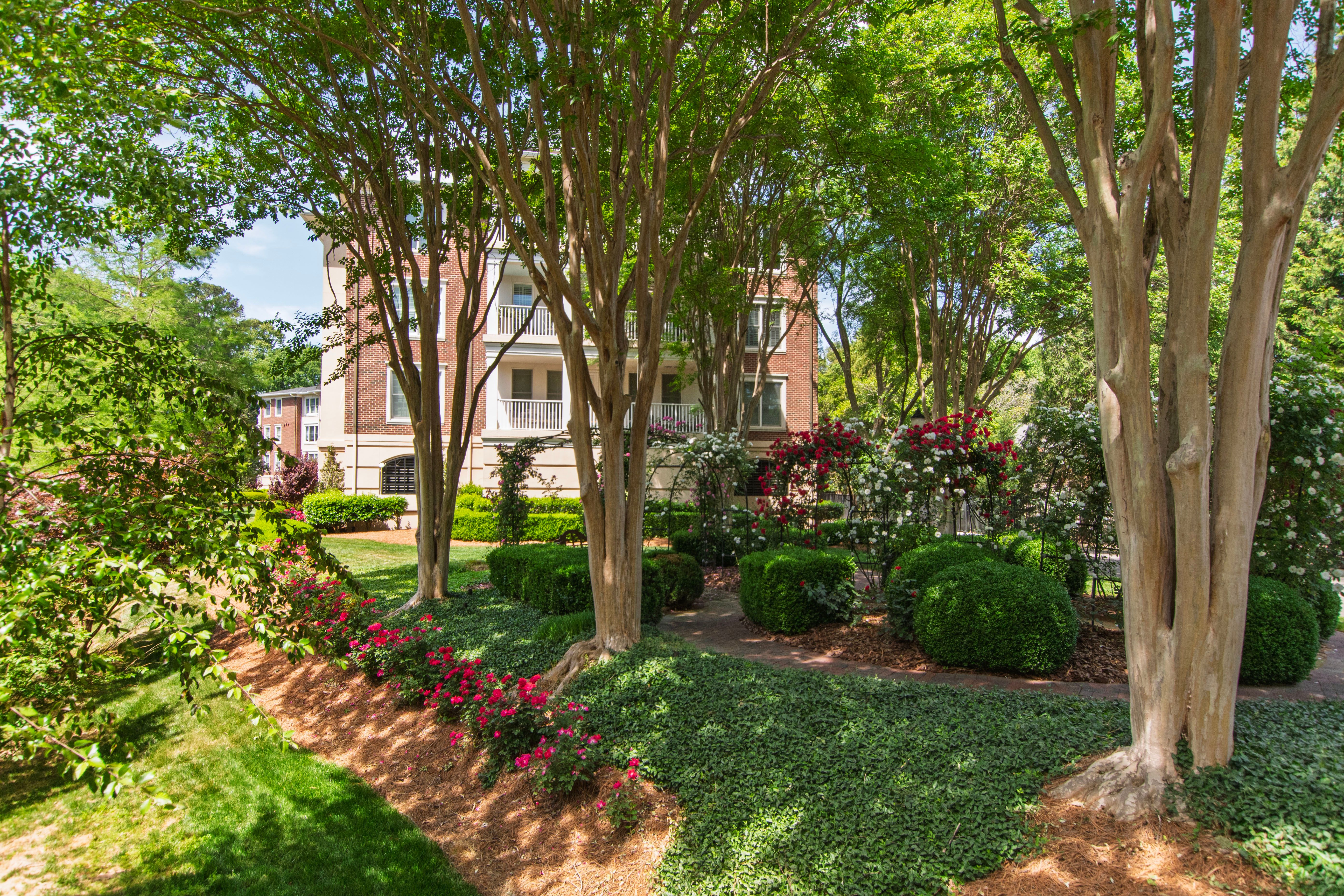  2801 Glenwood Gardens Lane, Raleigh, NC 27608 - 物件實景