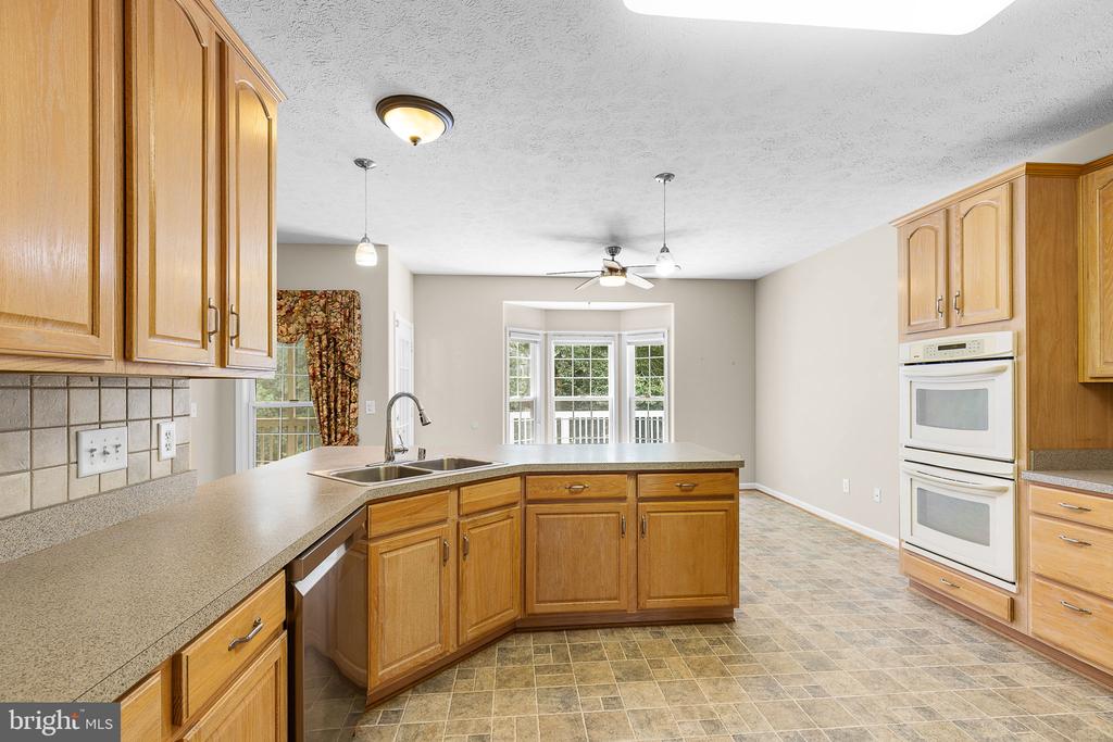 Fredericksburg, Virginia, 22401, United States, 5 Bedrooms Bedrooms, ,3 BathroomsBathrooms,Residential,For Sale,1920807