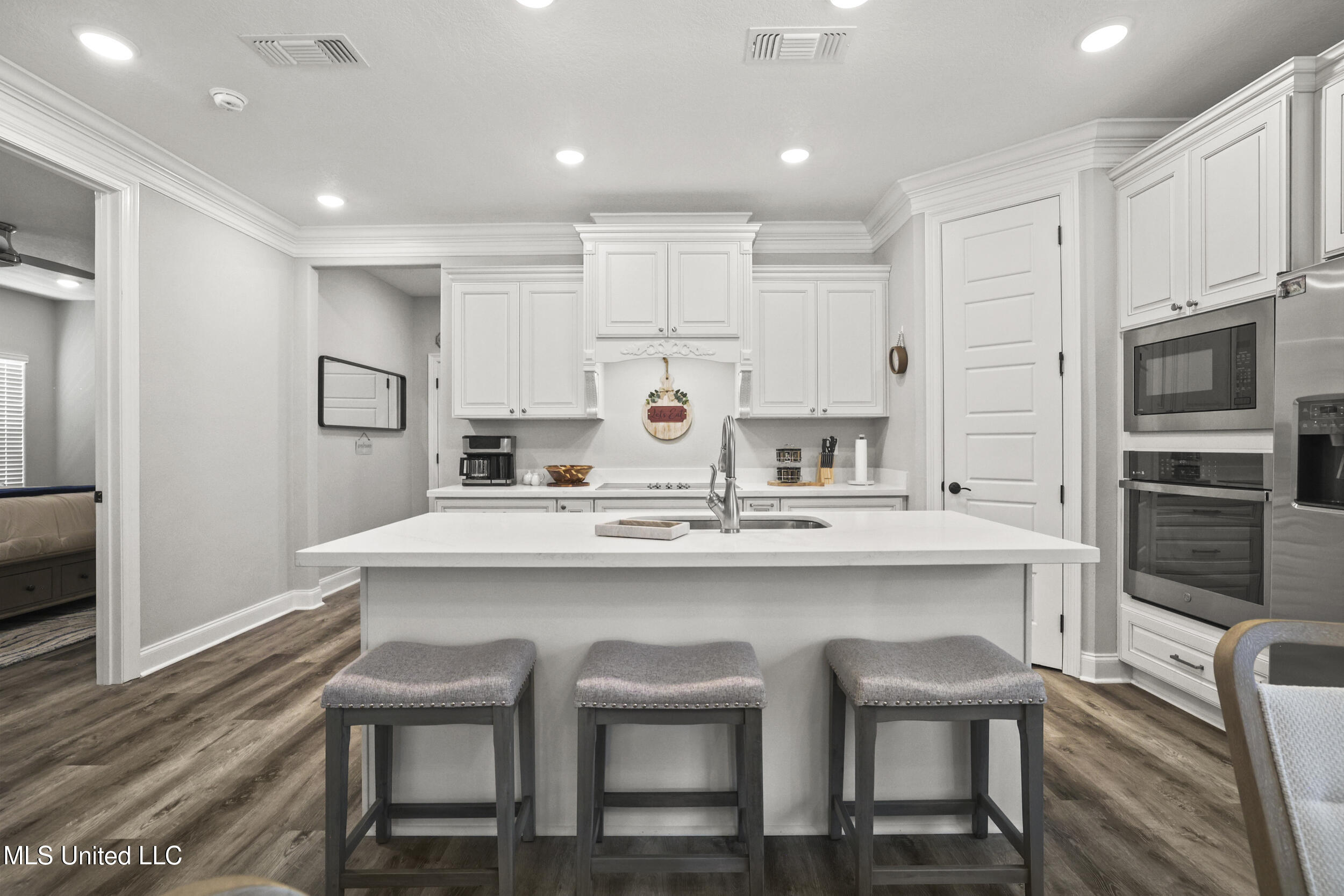 Biloxi, Mississippi, 39531, United States, 3 Bedrooms Bedrooms, ,3 BathroomsBathrooms,Residential,For Sale,1906978