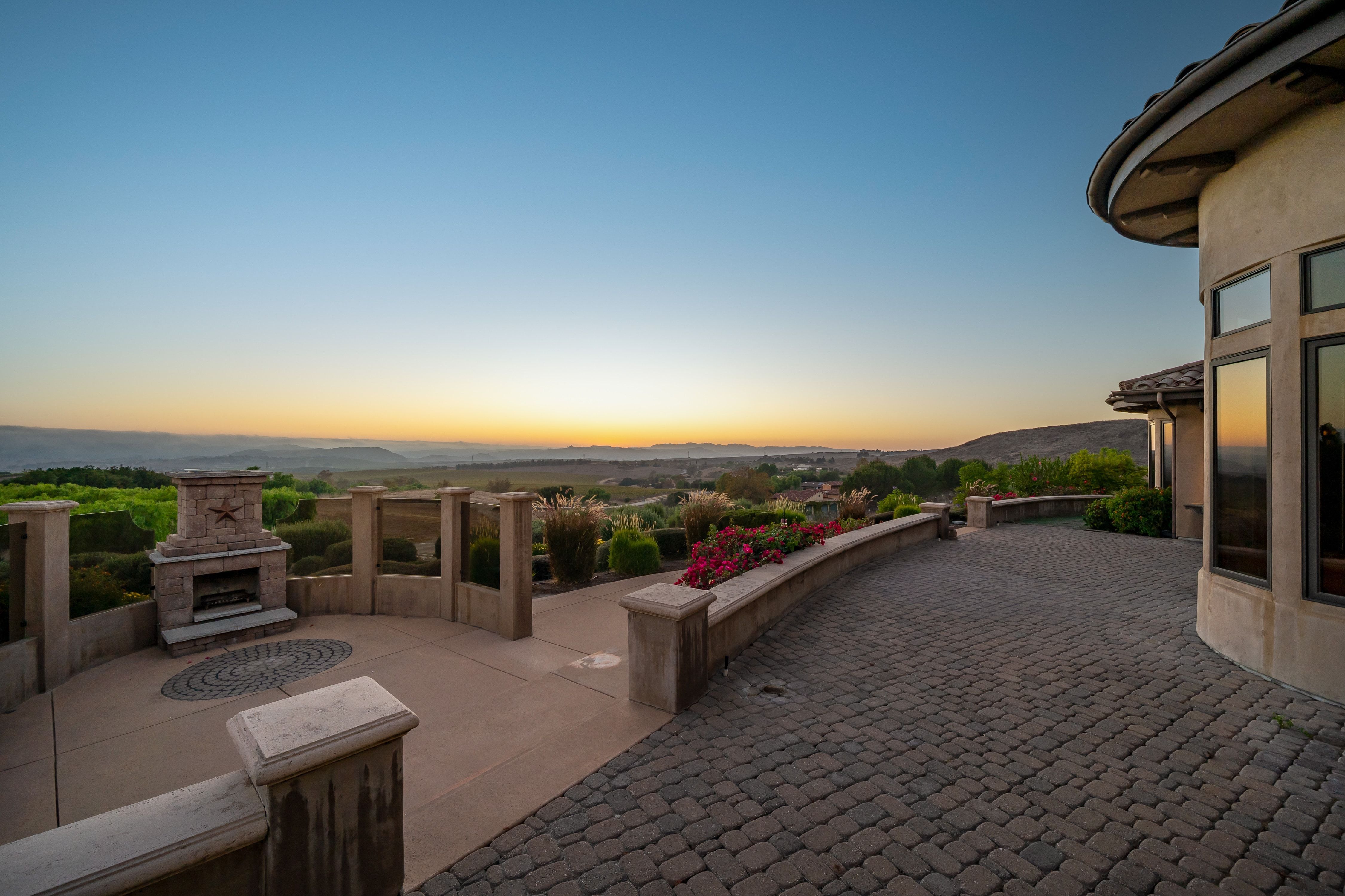  Edna Valley Mediterranean-Style Home with Panoramic Views - 物件實景
