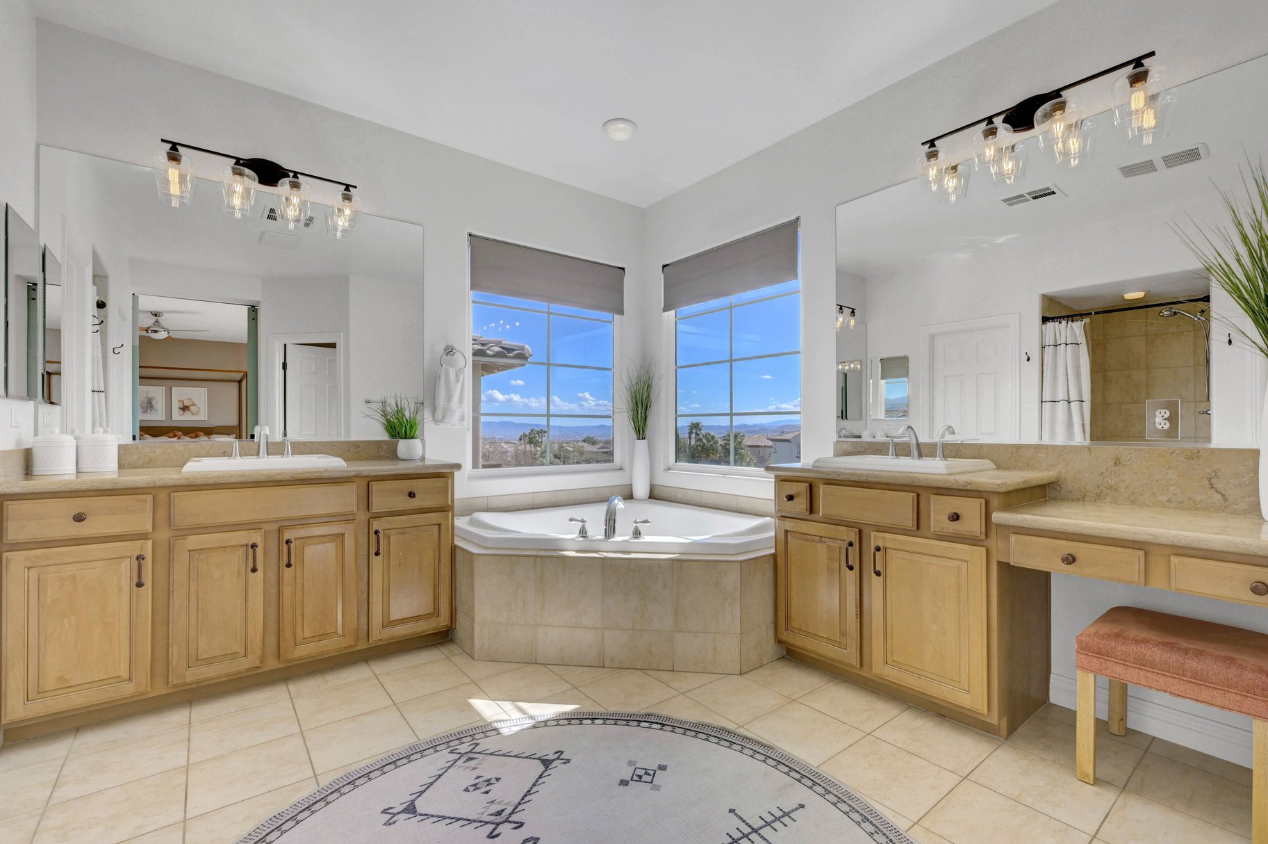  Elegant Toll Brothers Home in Gated Summerlin Community - 物件實景