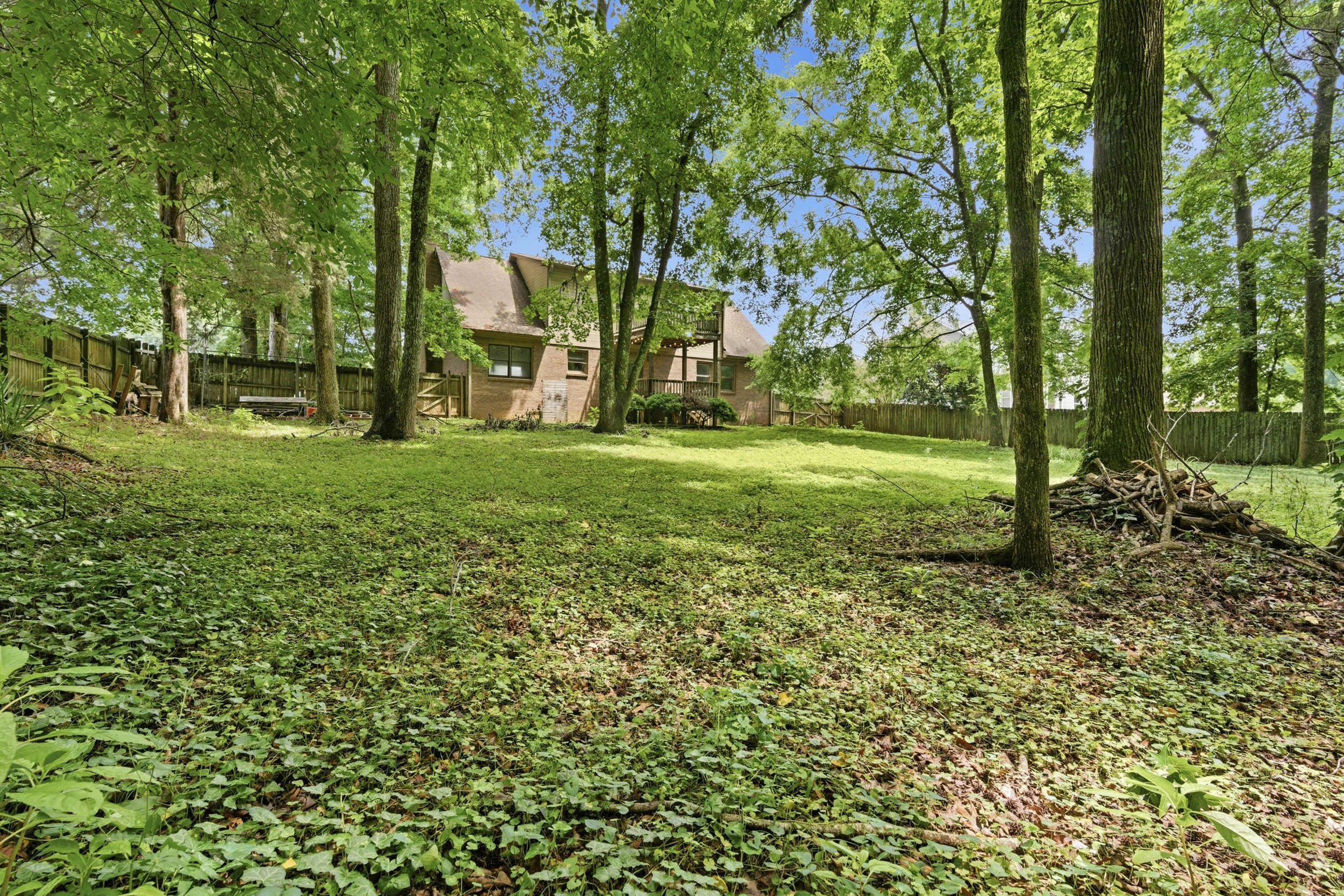  202 Rosecliff Drive - 物件實景