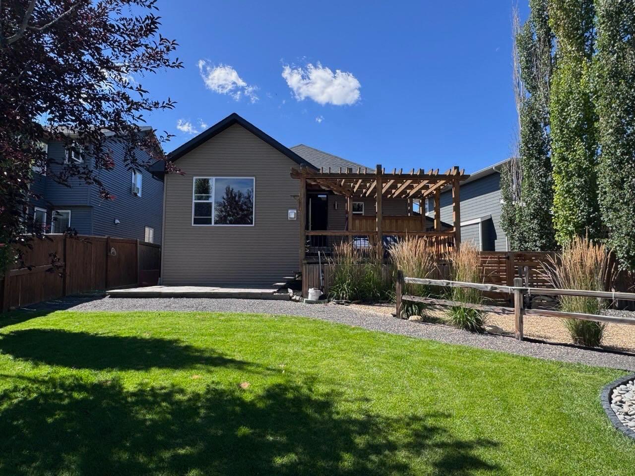 OKOTOKS, Alberta, T1S 0K1, CA, 4 Bedrooms Bedrooms, ,3 BathroomsBathrooms,Residential,For Sale,1948966