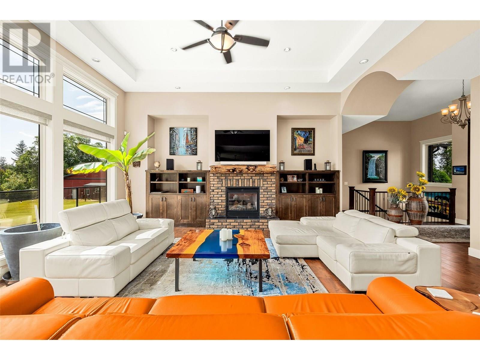KELOWNA, British Columbia, V1W 4C5, CA, 5 Bedrooms Bedrooms, ,3 BathroomsBathrooms,Residential,For Sale,1883481