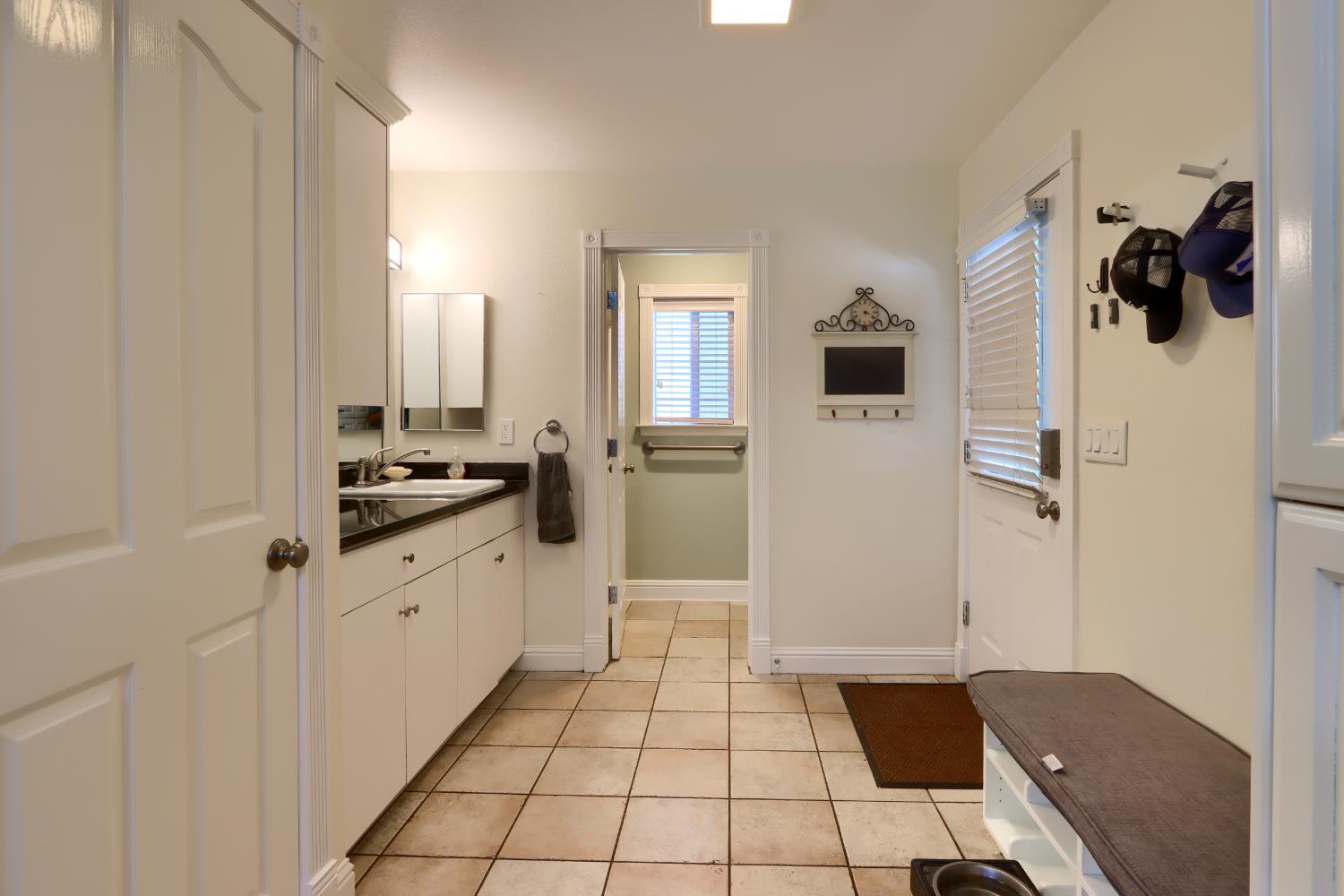 Ahwahnee, California, 93601, United States, 5 Bedrooms Bedrooms, ,4 BathroomsBathrooms,Residential,For Sale,2043706