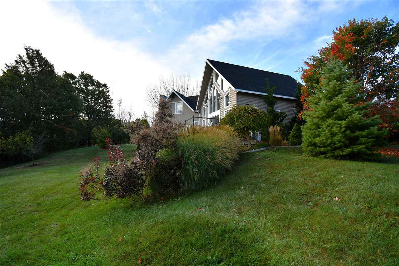 Charlevoix, Michigan, 49720, United States, 4 Bedrooms Bedrooms, ,3 BathroomsBathrooms,Residential,For Sale,1995893