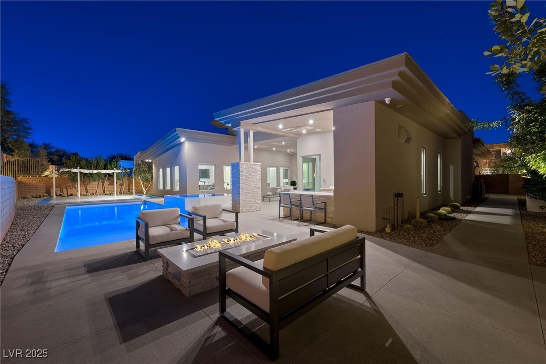 Las Vegas, Nevada, 89135, United States, 3 Bedrooms Bedrooms, ,4 BathroomsBathrooms,Residential,For Sale,1993363