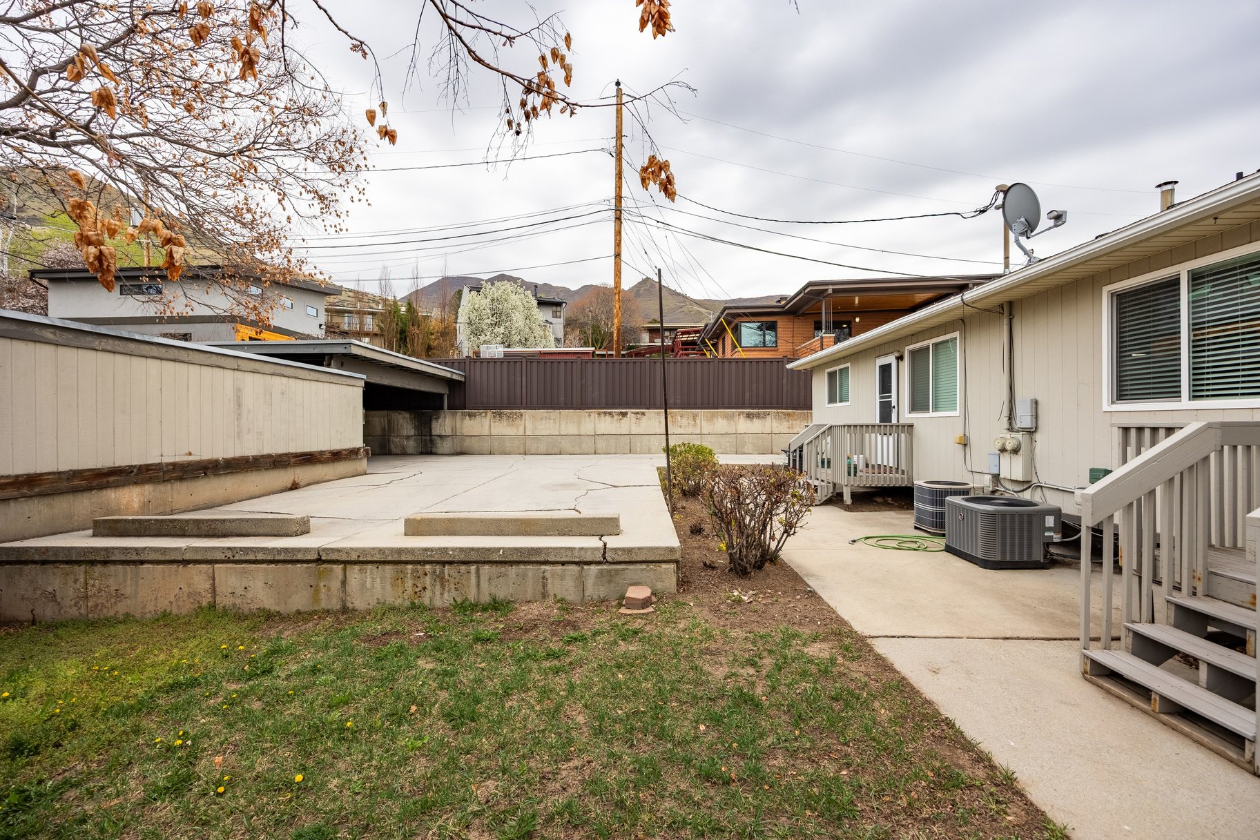  East Bench Duplex Offering Flexibility, Income Potential, and Livability - 物件實景