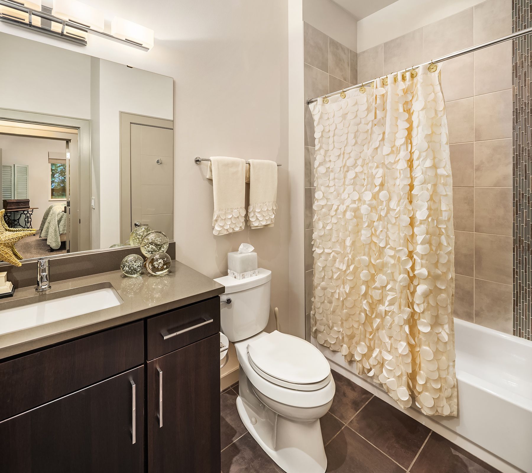  3745 88th Ave SE, Mercer Island, WA 98040 - 物件實景