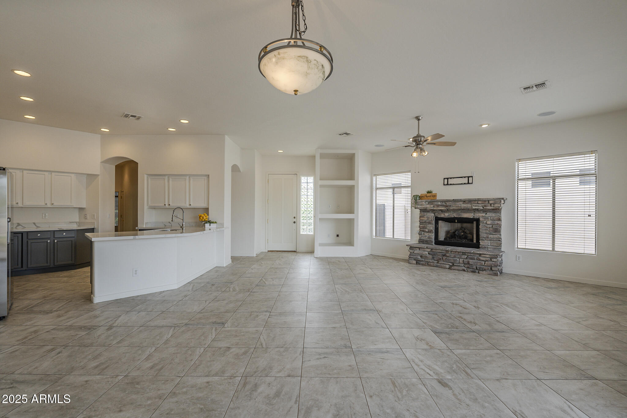 Phoenix, Arizona, 85042, United States, 3 Bedrooms Bedrooms, ,Residential,For Sale,1939131
