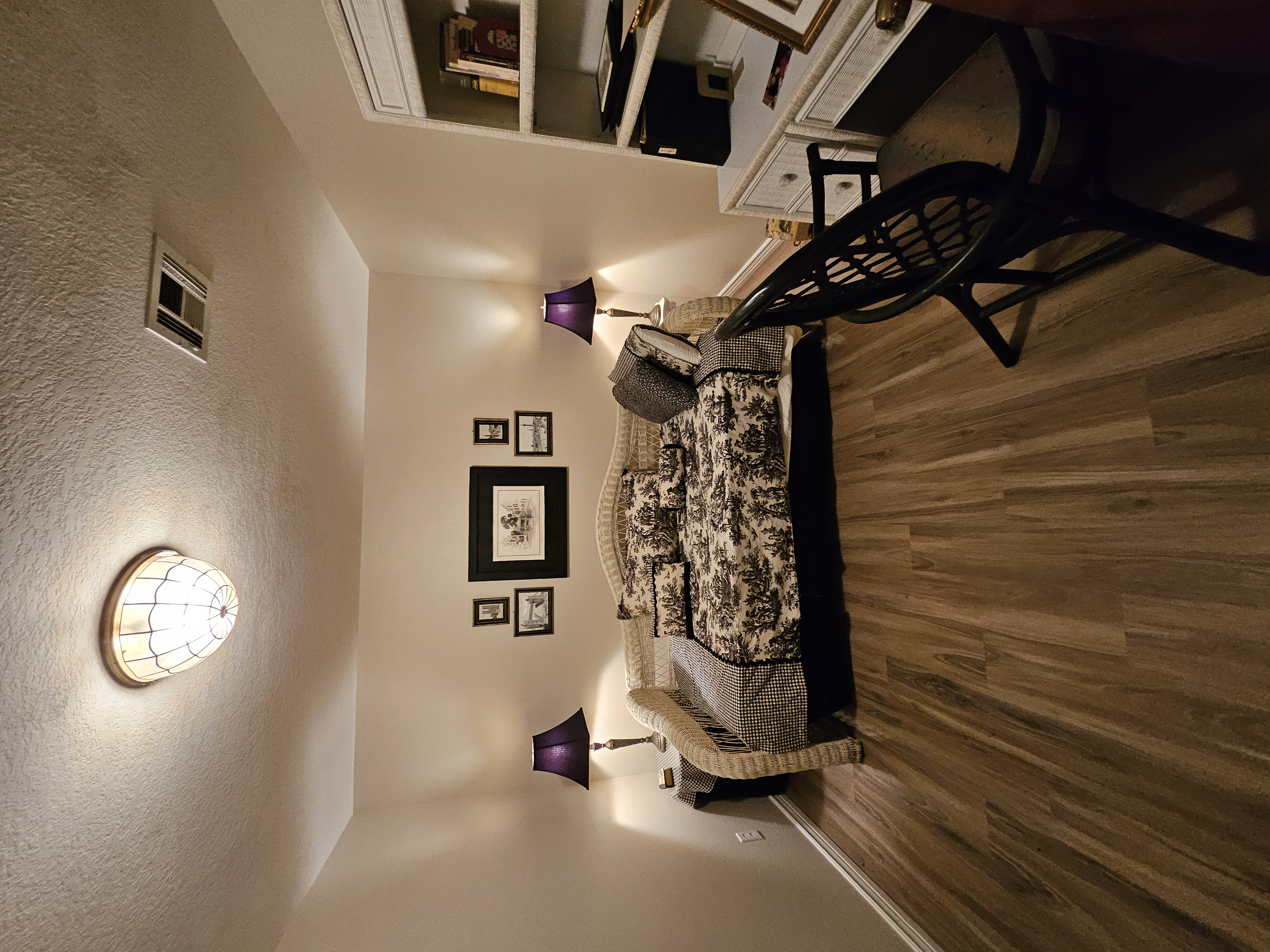 Pierce City, Missouri, 65723, United States, 5 Bedrooms Bedrooms, ,3 BathroomsBathrooms,Residential,For Sale,1975319