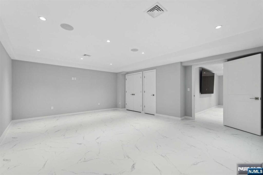 Alpine, New Jersey, 07620, United States, 6 Bedrooms Bedrooms, ,9 BathroomsBathrooms,Residential,For Sale,2000775