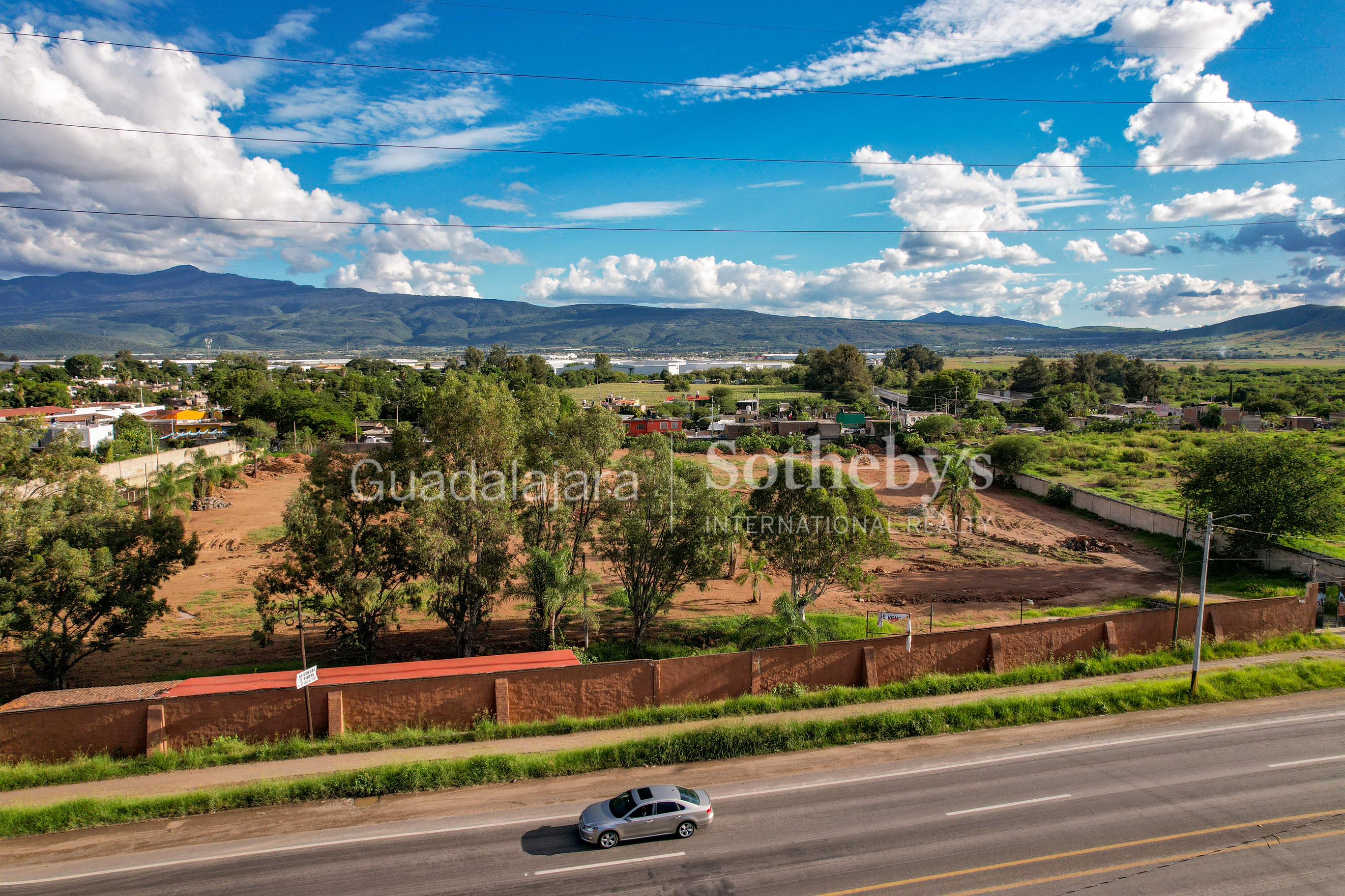  Terreno Industrial en venta - Tlajomulco de Zuñiga - 物件實景