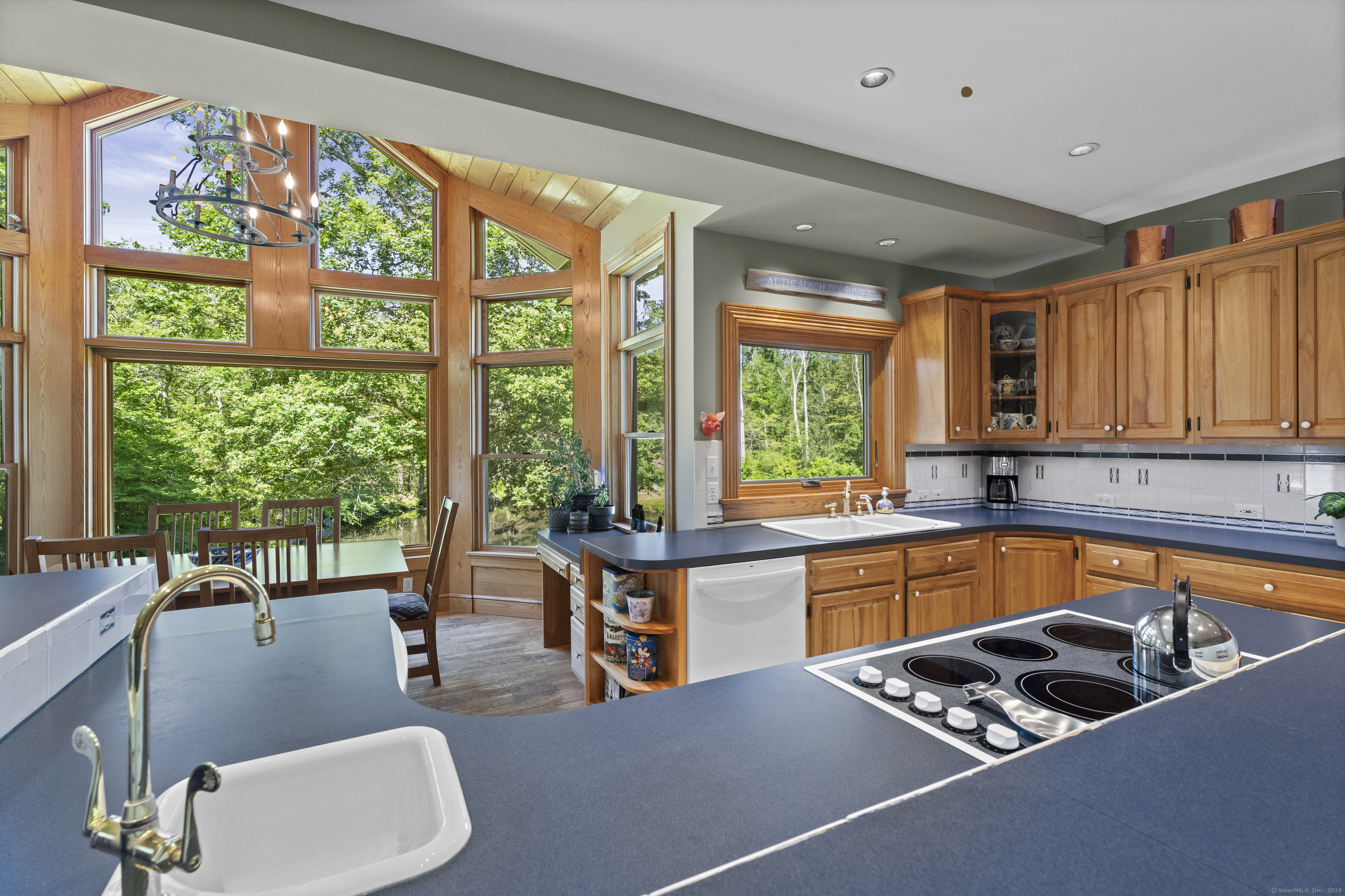 Salem, Connecticut, 06420, United States, 4 Bedrooms Bedrooms, ,3 BathroomsBathrooms,Residential,For Sale,1901862