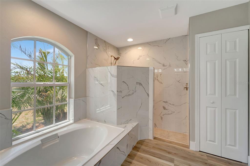 Venice, Florida, 34292, United States, 3 Bedrooms Bedrooms, ,2 BathroomsBathrooms,Residential,For Sale,1932779