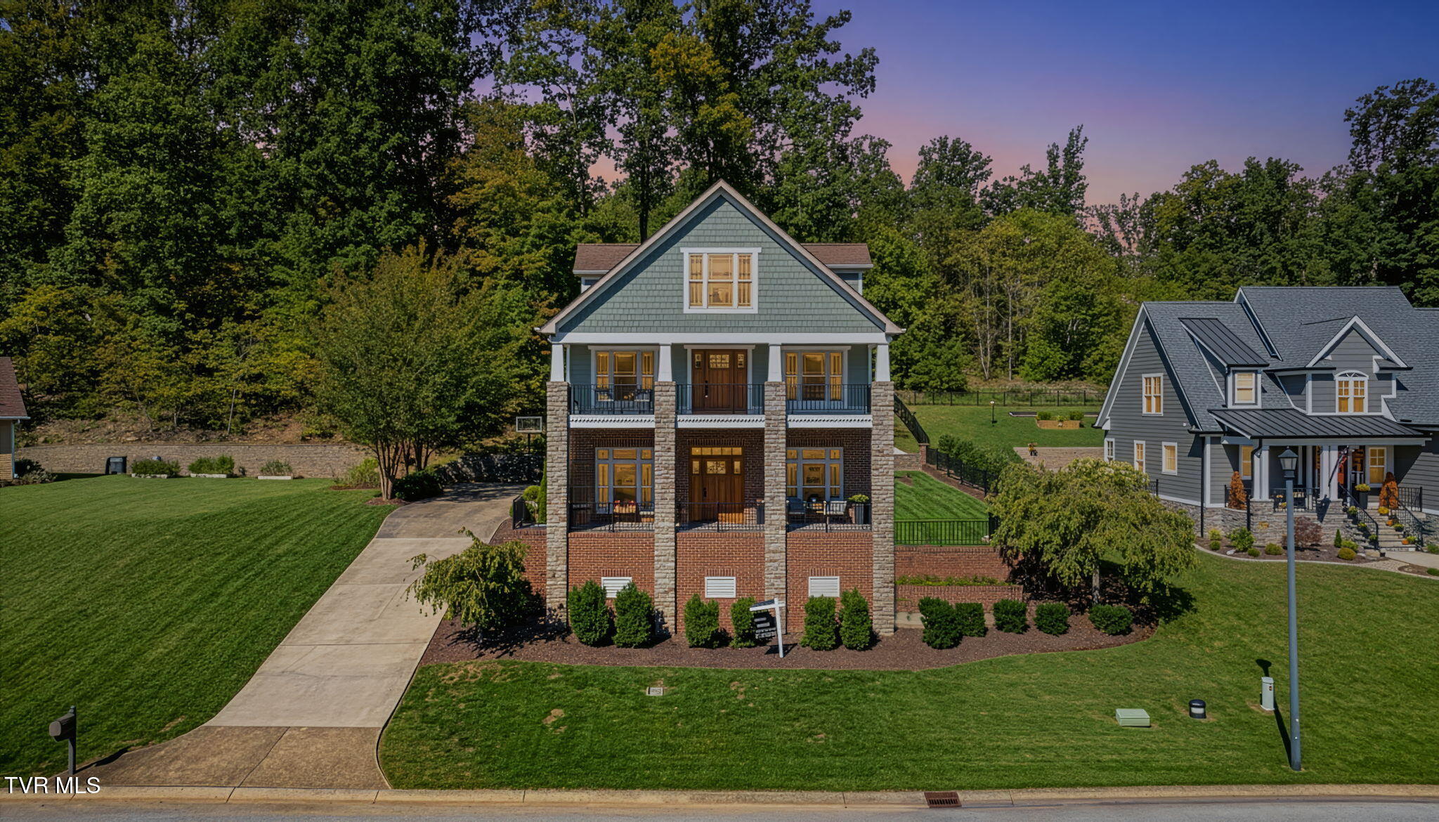 Kingsport, Tennessee, 37664, United States, 5 Bedrooms Bedrooms, ,5 BathroomsBathrooms,Residential,For Sale,1982177