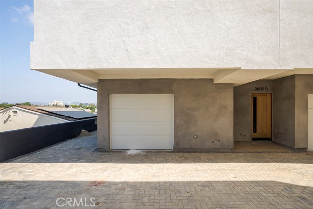 Los Angeles, California, 90023, United States, 22 Bedrooms Bedrooms, ,Residential,For Sale,1763548