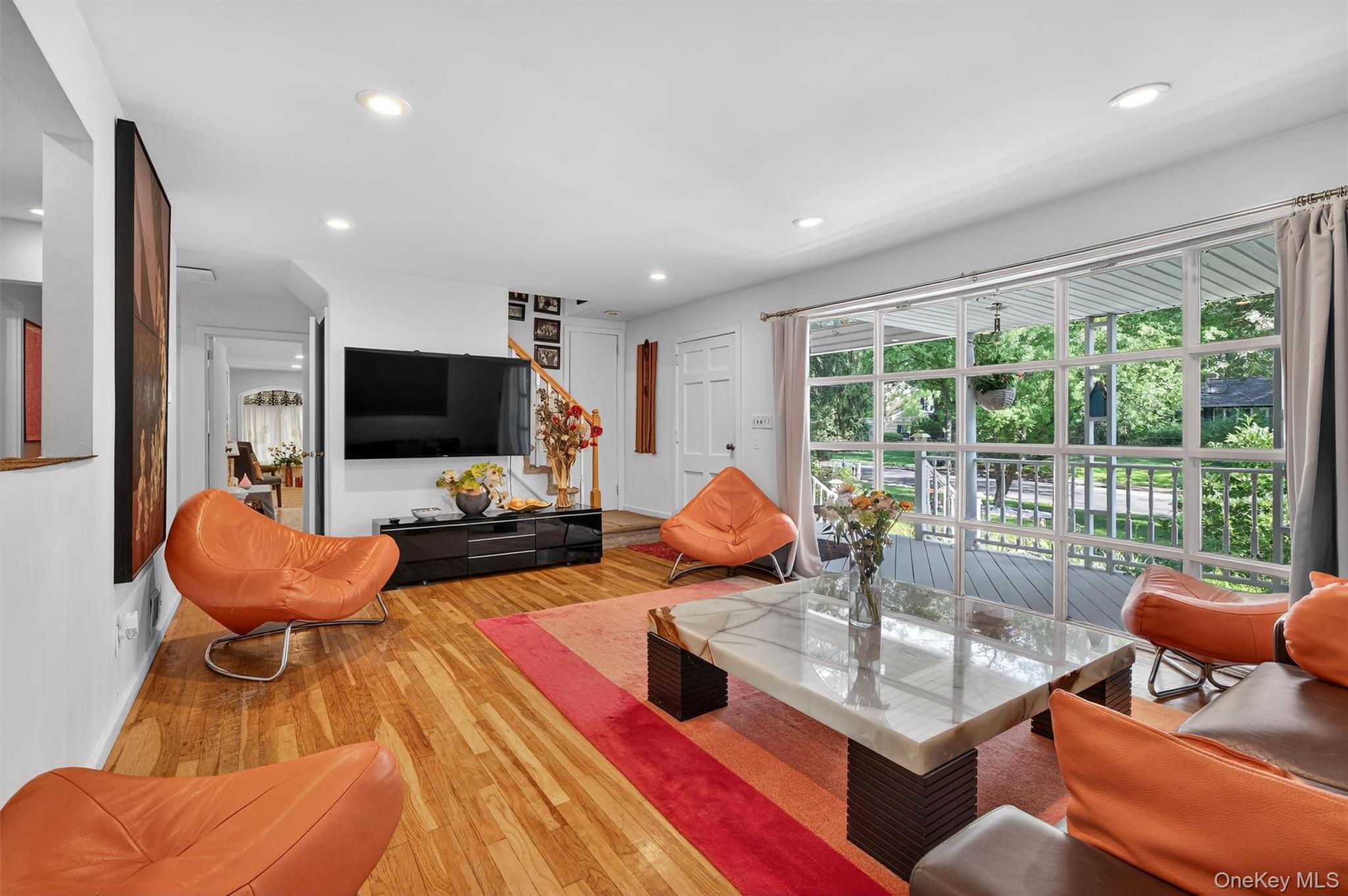 New City, New York, 10956, United States, 4 Bedrooms Bedrooms, ,3 BathroomsBathrooms,Residential,For Sale,2049142