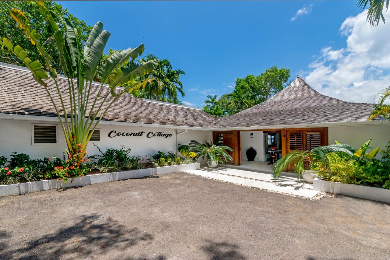 Hanover, JM, 5 Bedrooms Bedrooms, ,6 BathroomsBathrooms,Residential,For Sale,1422802