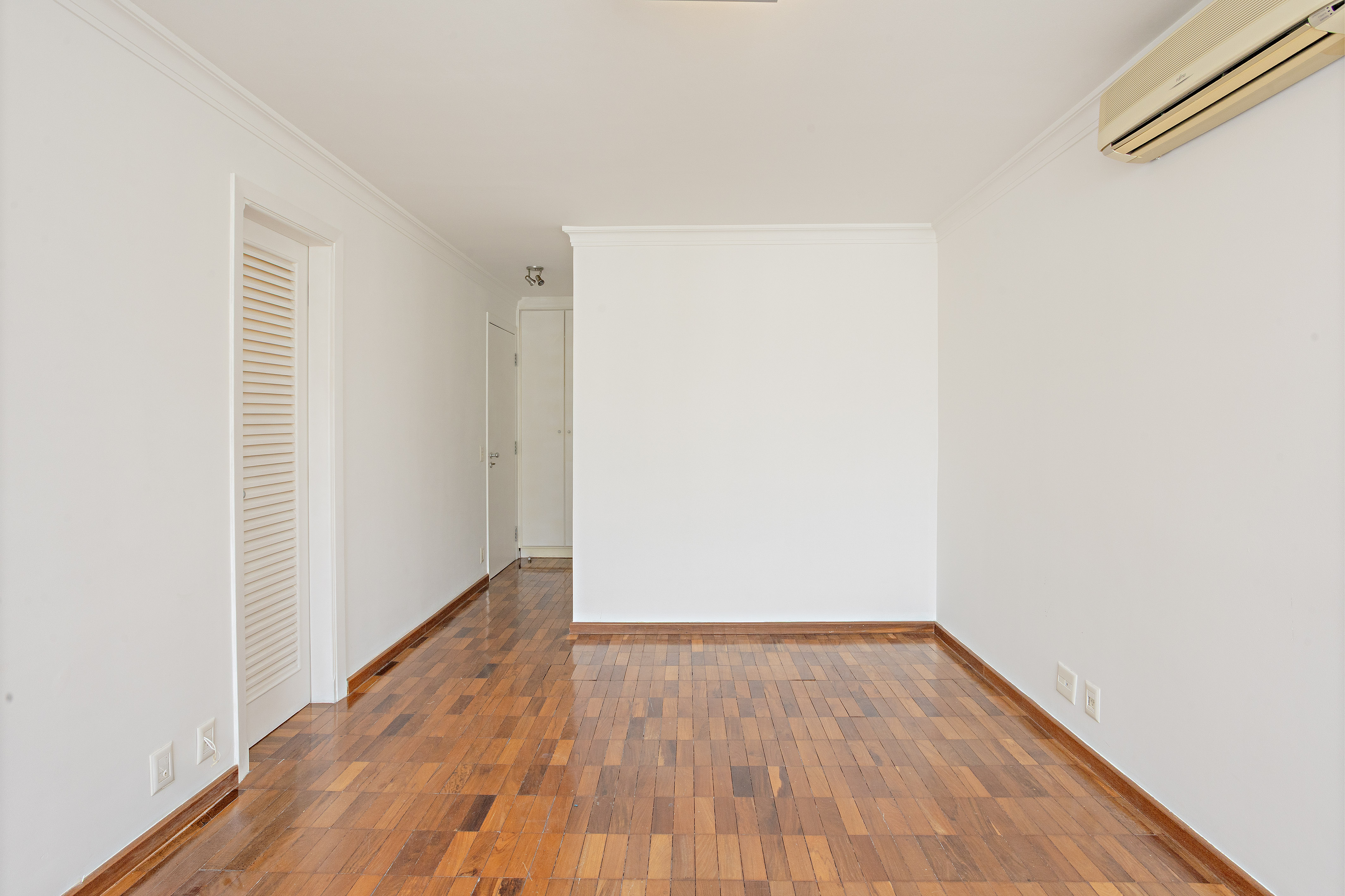  Apartment with views of Clube Paulistano in brutalist building - 物件實景
