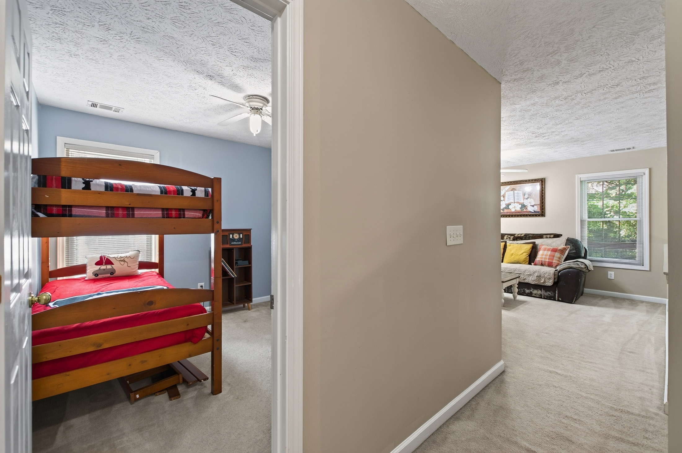  Charming Home on an Expansive 2.8+/- Acre Corner Lot - 物件實景
