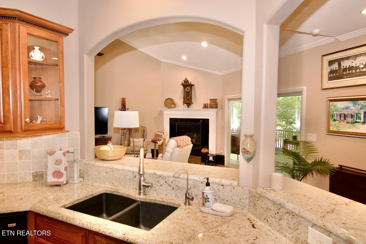 118 Oohleeno Way, Loudon, Tennessee, 37774, United States, 4 Bedrooms Bedrooms, ,3 BathroomsBathrooms,Residential,For Sale,118 Oohleeno Way,1640247