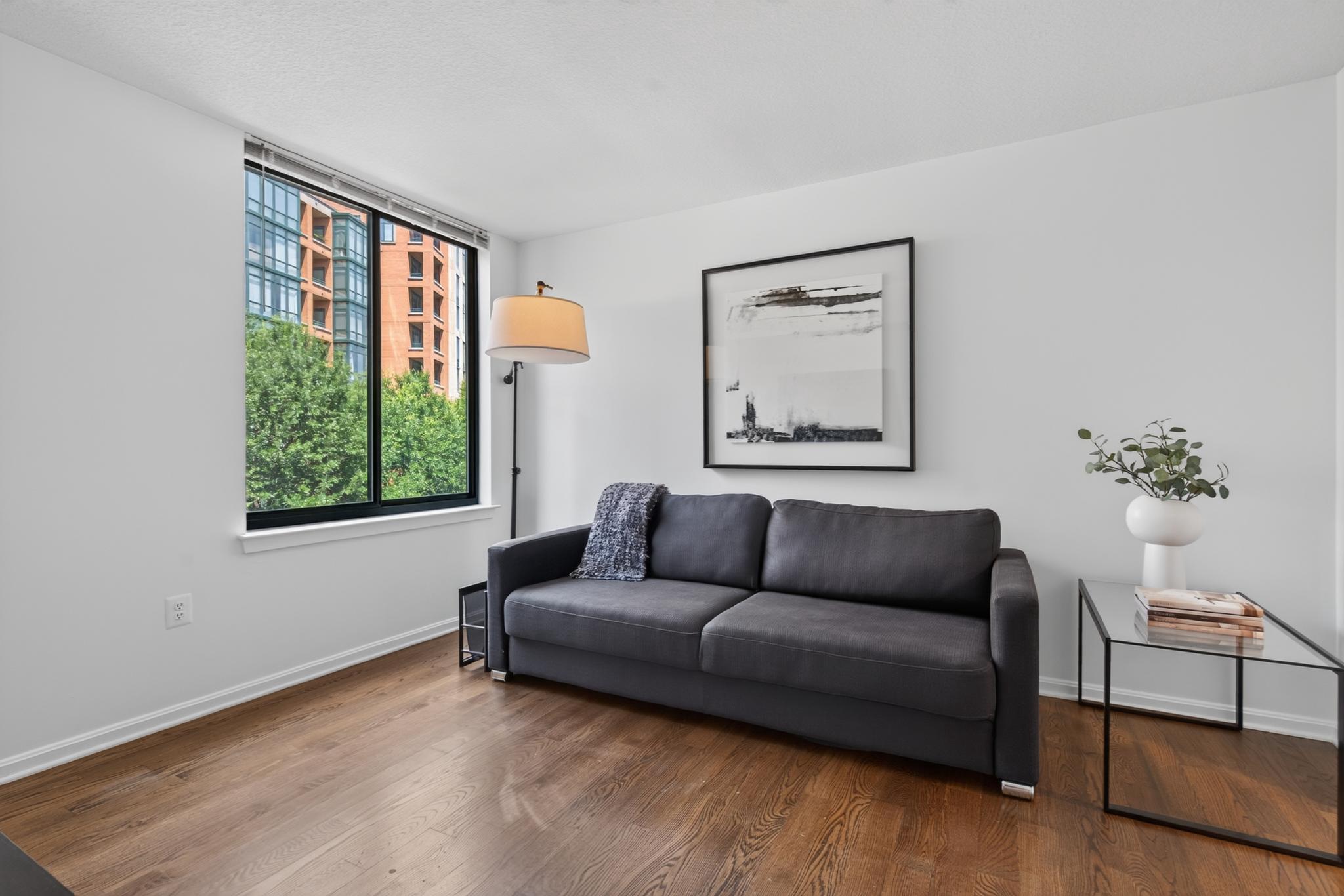  2220 Fairfax Drive, Arlington, VA, 22201 - 物件實景