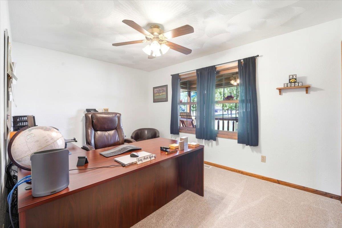 Independence, Iowa, 50644, United States, 3 Bedrooms Bedrooms, ,2 BathroomsBathrooms,Residential,For Sale,1982110