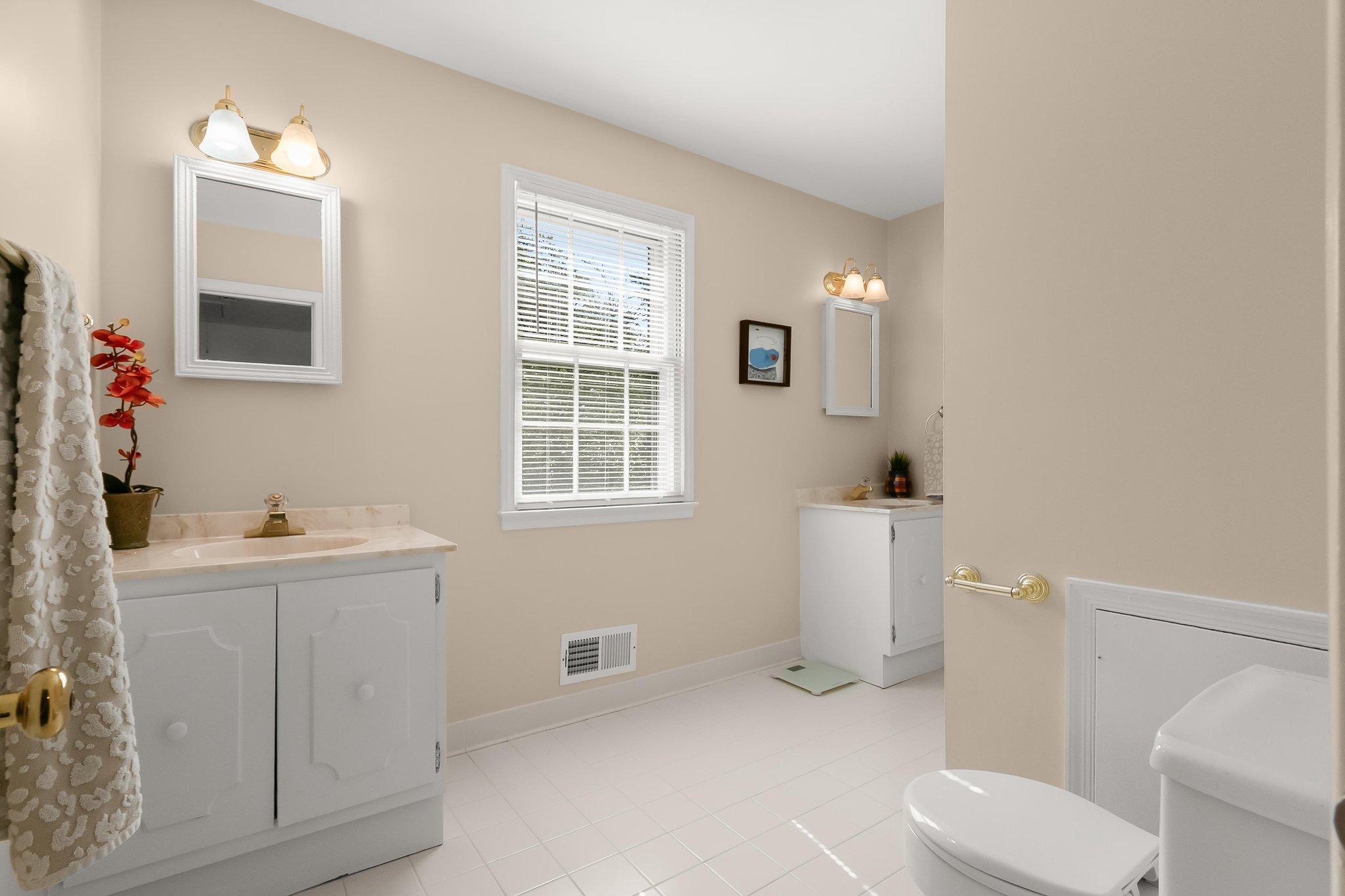  11704 Hitching Post Lane, North Bethesda, MD, 20852 - 物件實景