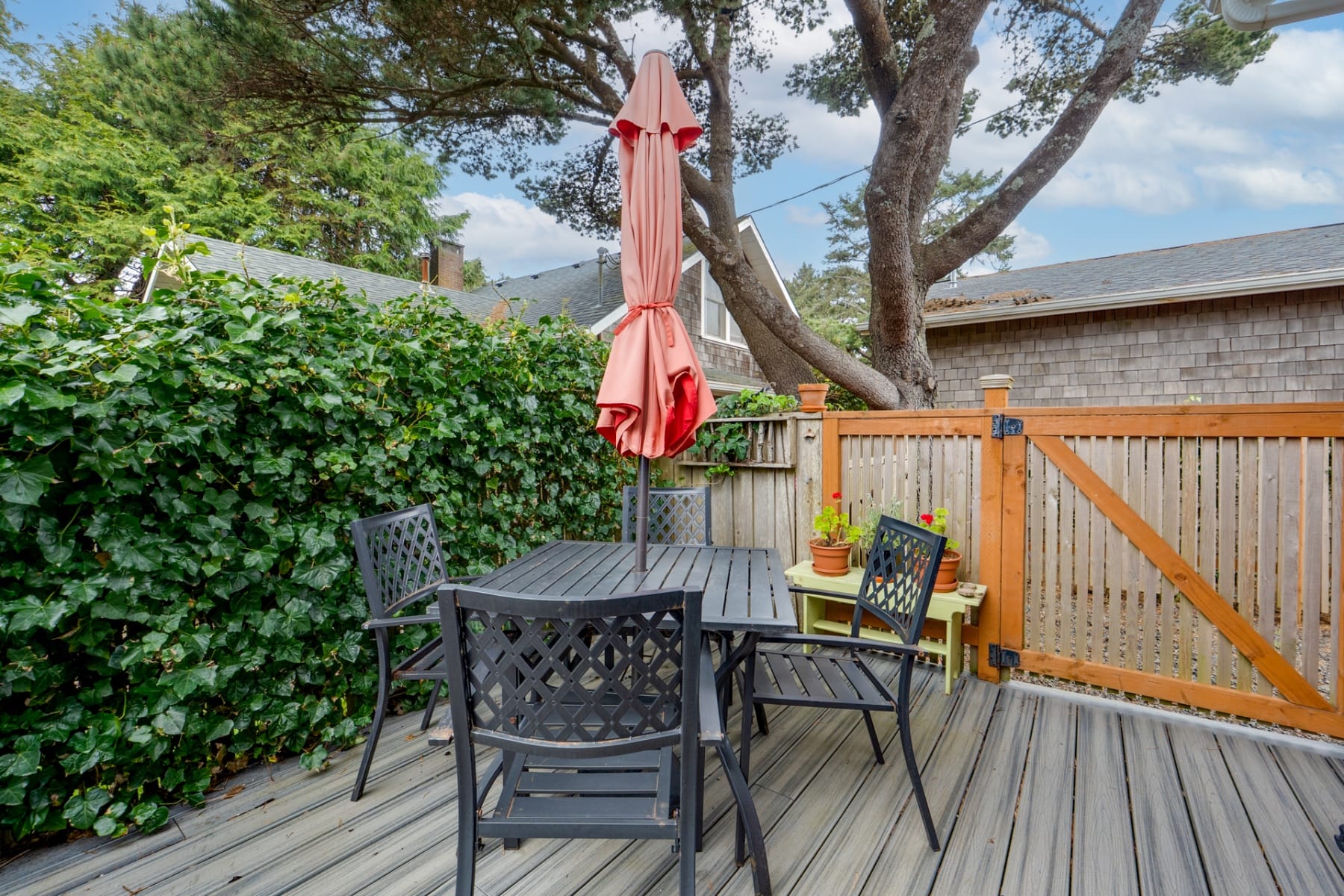  432 S HEMLOCK ST Cannon Beach, OR 97110 - 物件實景