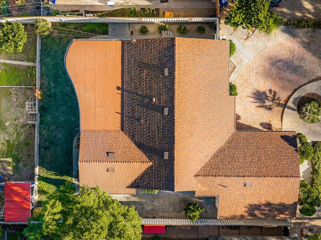 Santa Barbara, California, 93101, United States, 3 Bedrooms Bedrooms, ,2 BathroomsBathrooms,Residential,For Sale,2008962