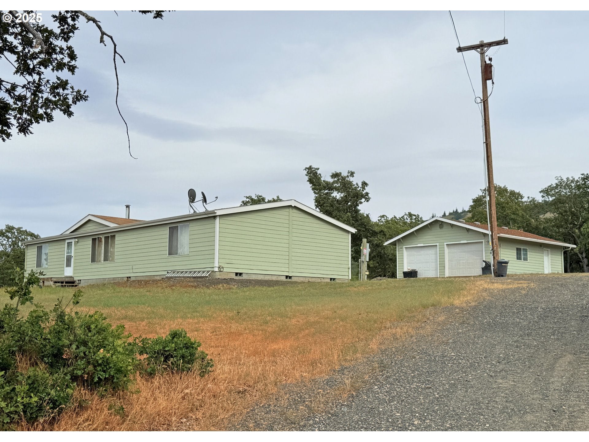Lyle, Washington, 98635, United States, 3 Bedrooms Bedrooms, ,2 BathroomsBathrooms,Residential,For Sale,1875194