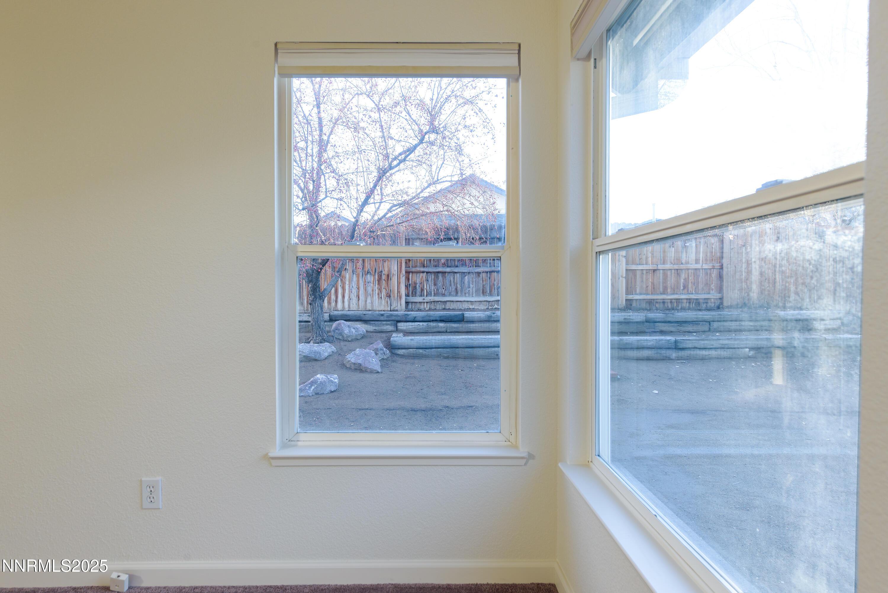 Carson City, Nevada, 89701, United States, 3 Bedrooms Bedrooms, ,3 BathroomsBathrooms,Residential,For Sale,1995590