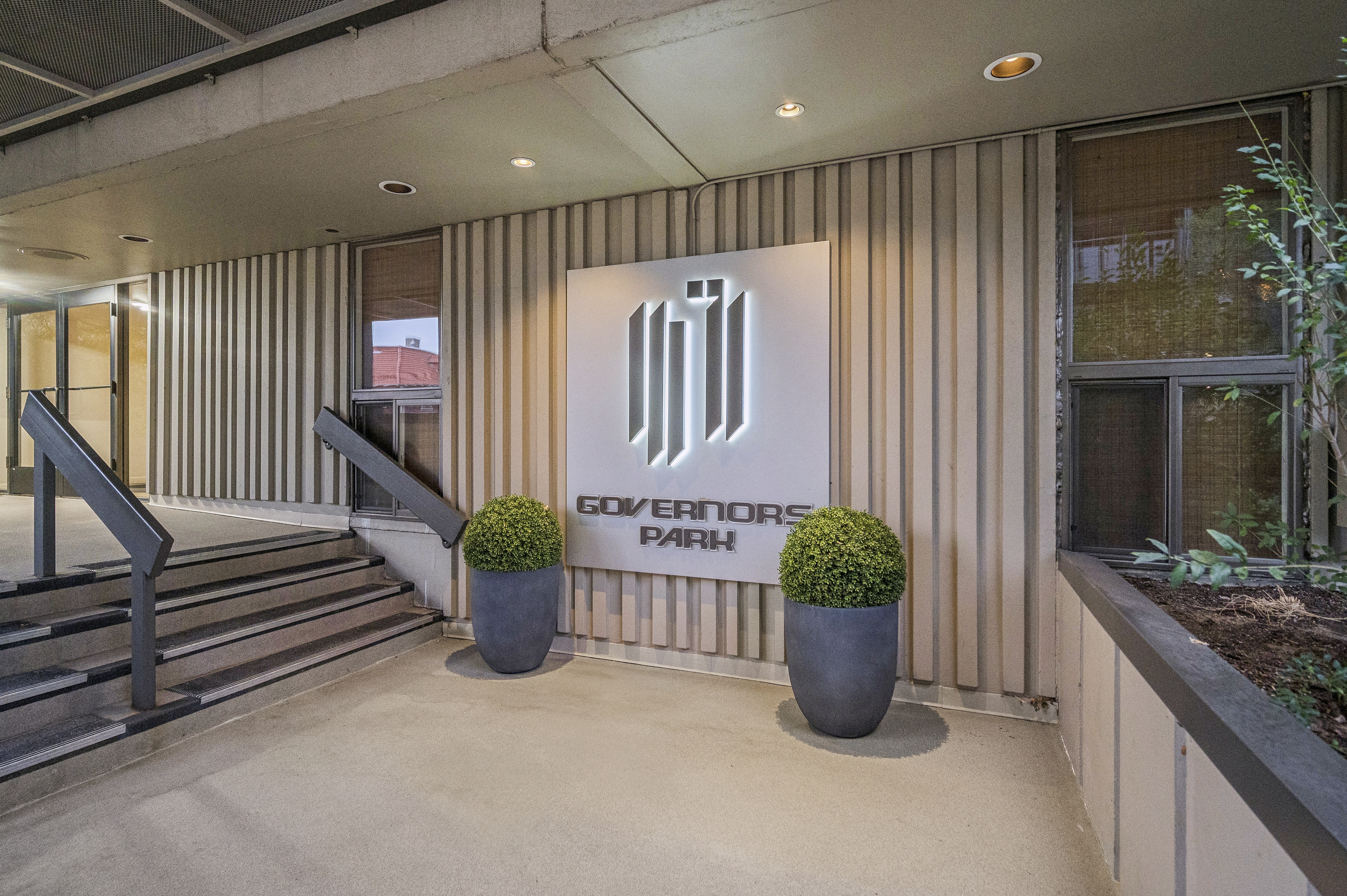  Stunning Mountain Views, Prime Loation & Unmatched Amenities - 物件實景