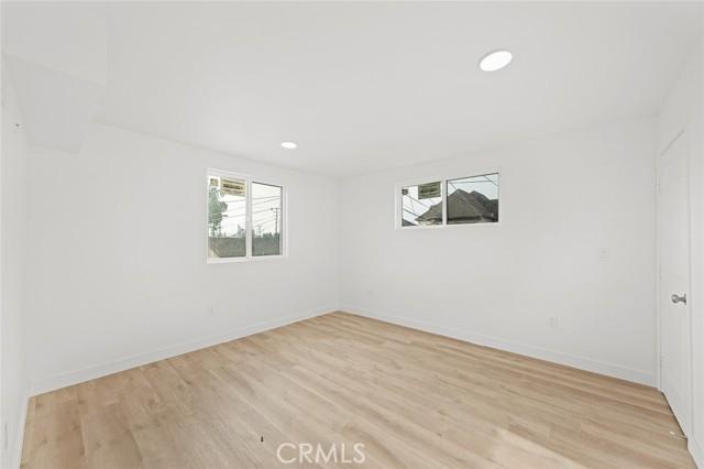 Los Angeles, California, 90011, United States, ,Residential,For Sale,1987008