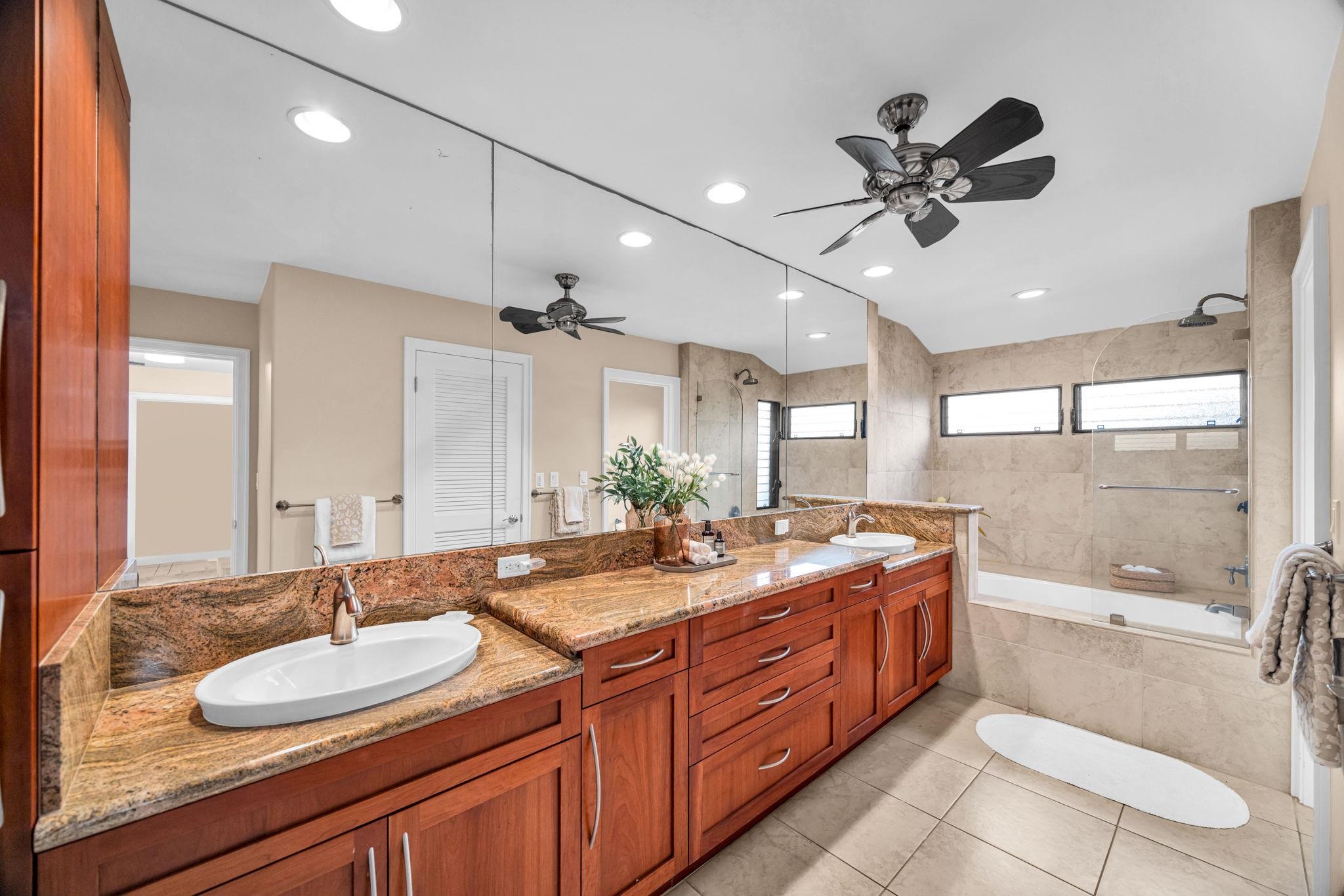 Lahaina, Hawaii, 96761, United States, 2 Bedrooms Bedrooms, ,3 BathroomsBathrooms,Residential,For Sale,1792769