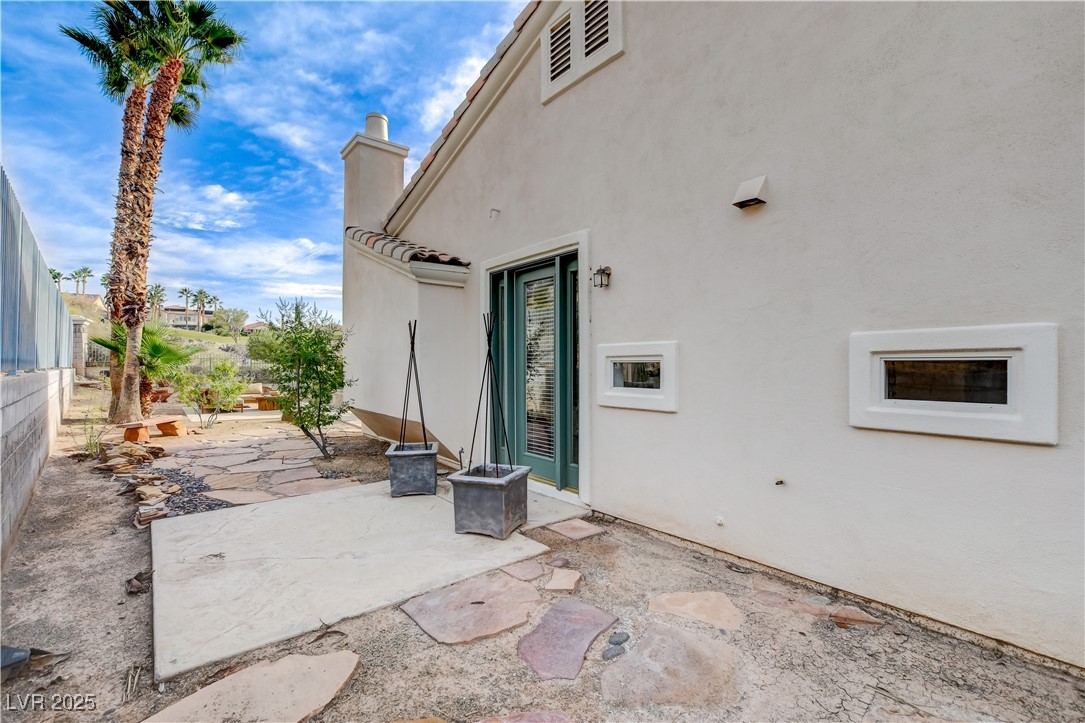 Henderson, Nevada, 89052, United States, 5 Bedrooms Bedrooms, ,4 BathroomsBathrooms,Residential,For Sale,1989374