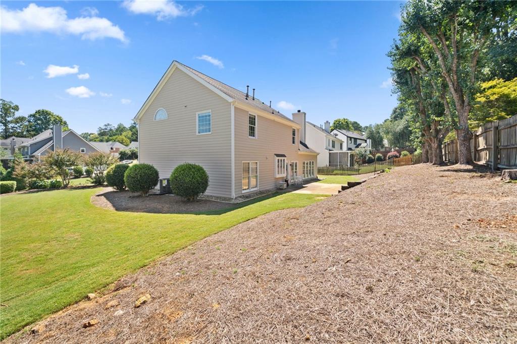 Roswell, Georgia, 30075, United States, 4 Bedrooms Bedrooms, ,3 BathroomsBathrooms,Residential,For Sale,1986078