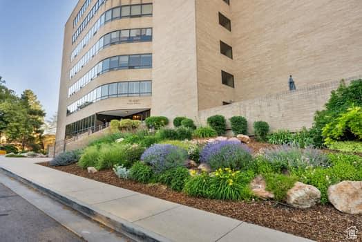 Salt Lake City, Utah, 84102, United States, 2 Bedrooms Bedrooms, ,2 BathroomsBathrooms,Residential,For Sale,1974232