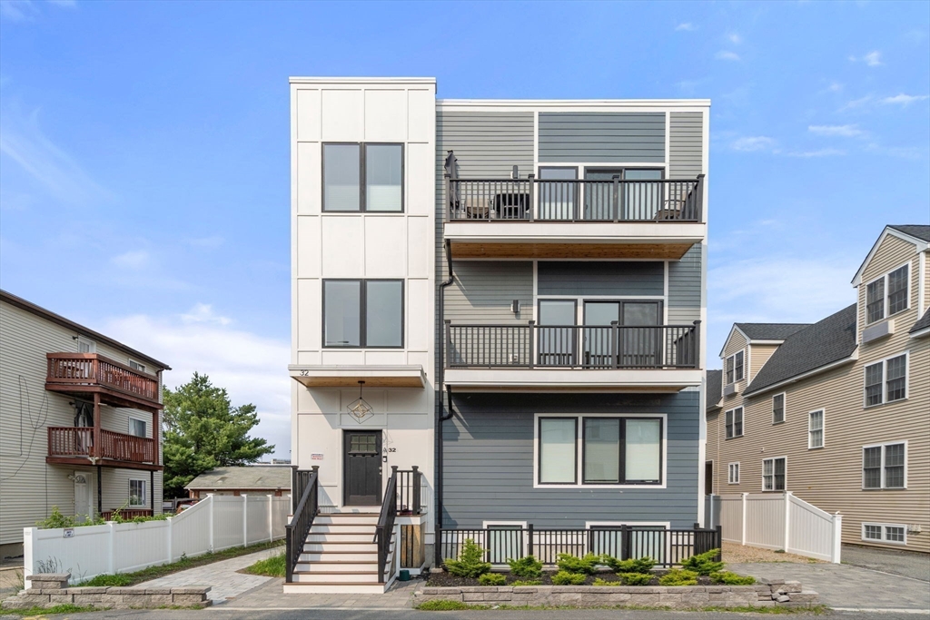 Somerville, Massachusetts, 02145, United States, 5 Bedrooms Bedrooms, ,5 BathroomsBathrooms,Residential,For Sale,1849882