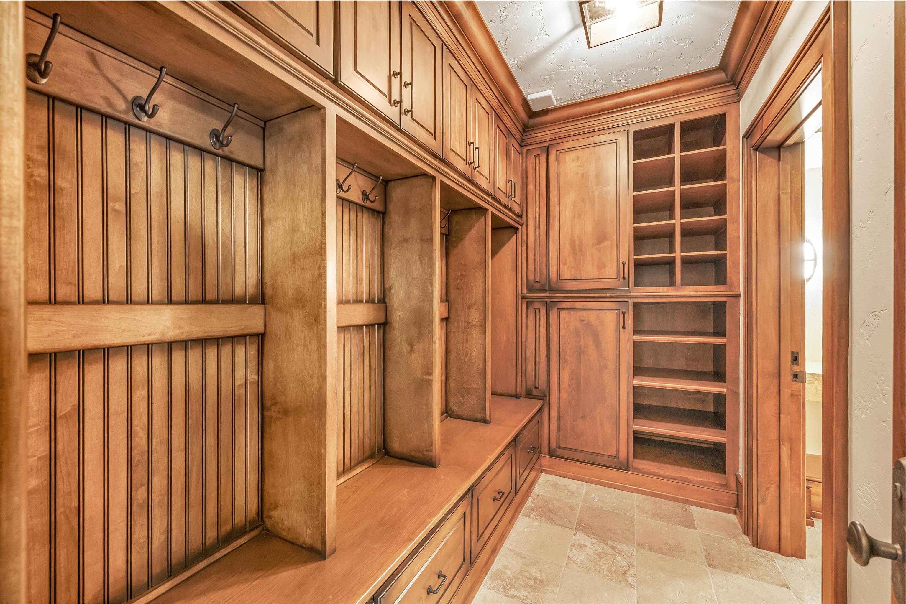 HOBART, Wisconsin, 54155, United States, 4 Bedrooms Bedrooms, ,7 BathroomsBathrooms,Residential,For Sale,1991559