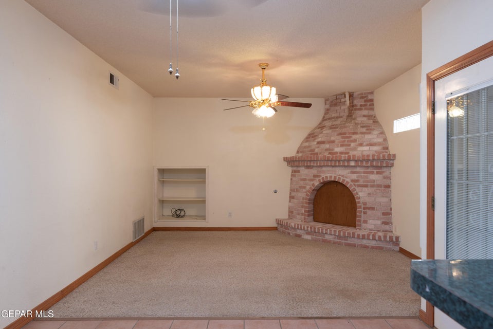 El Paso, Texas, 79934, United States, 4 Bedrooms Bedrooms, ,4 BathroomsBathrooms,Residential,For Sale,1978483