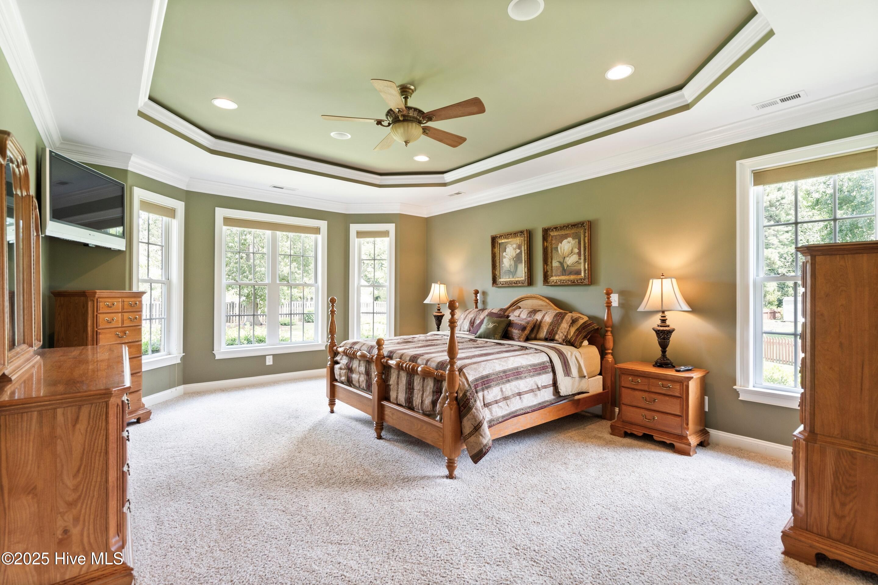 Jacksonville, North Carolina, 28540, United States, 5 Bedrooms Bedrooms, ,4 BathroomsBathrooms,Residential,For Sale,1889954