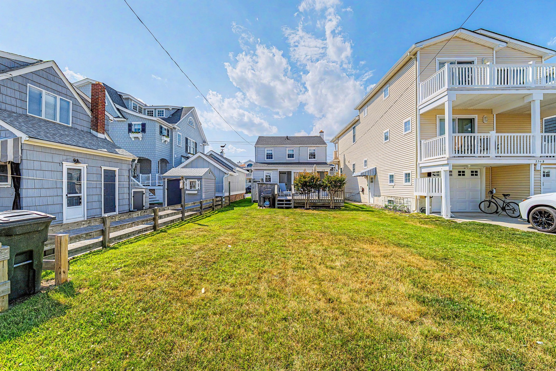  2353 Asbury Avenue - 物件實景