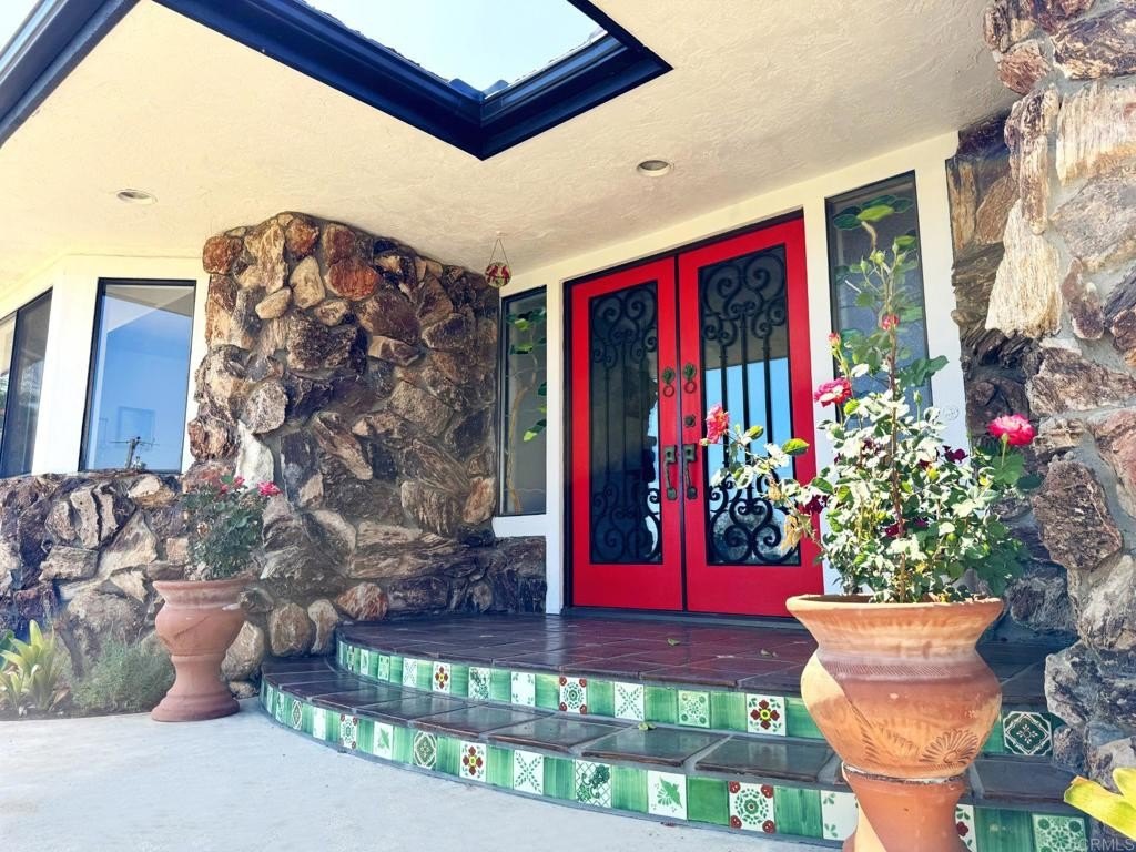 Fallbrook, California, 92028, United States, 3 Bedrooms Bedrooms, ,3 BathroomsBathrooms,Residential,For Sale,1828046