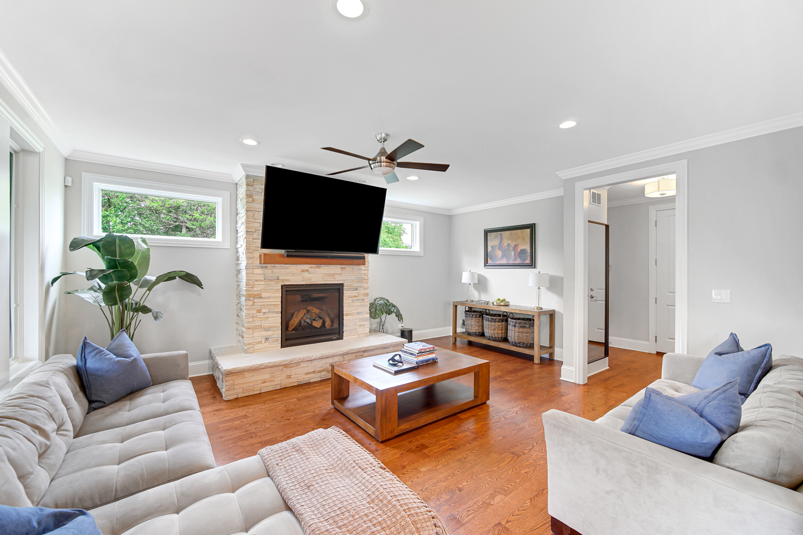 Downers Grove, Illinois, 60516, United States, 4 Bedrooms Bedrooms, ,5 BathroomsBathrooms,Residential,For Sale,1905764