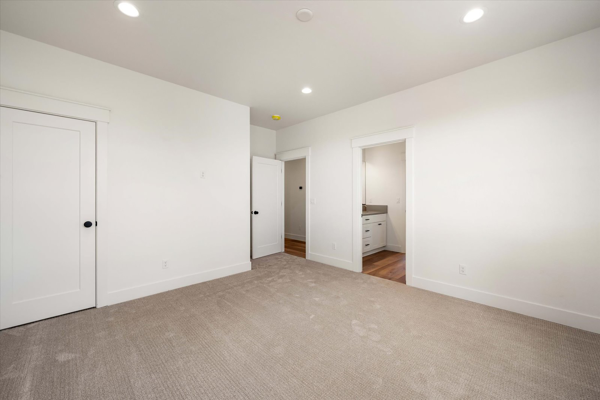  5 bed plus den and 2nd family room, great plan - 物件實景