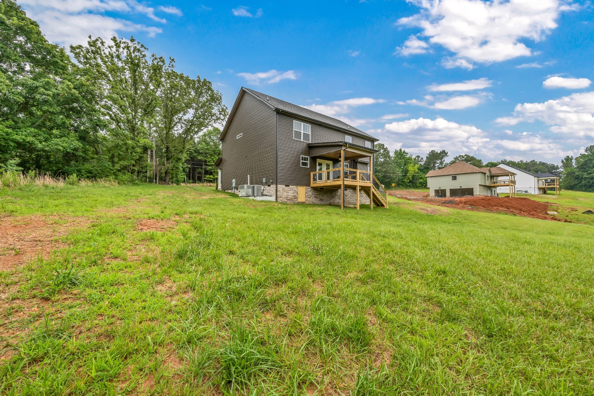 Clarksville, Tennessee, 37040, United States, 4 Bedrooms Bedrooms, ,3 BathroomsBathrooms,Residential,For Sale,1974030